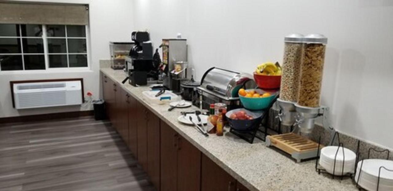 Executive Inn & Suites Extended Stay - Vernal Ngoại thất bức ảnh