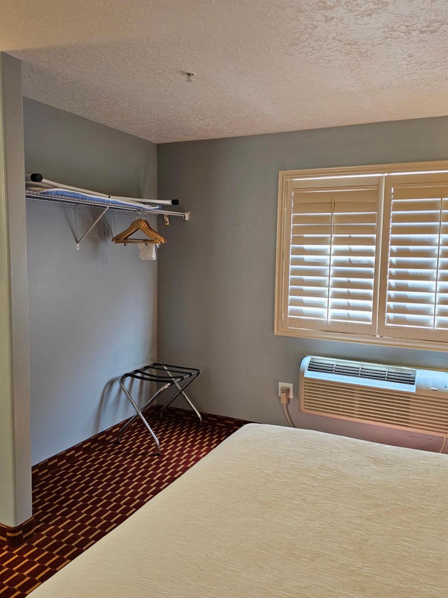 Executive Inn & Suites Extended Stay - Vernal Ngoại thất bức ảnh
