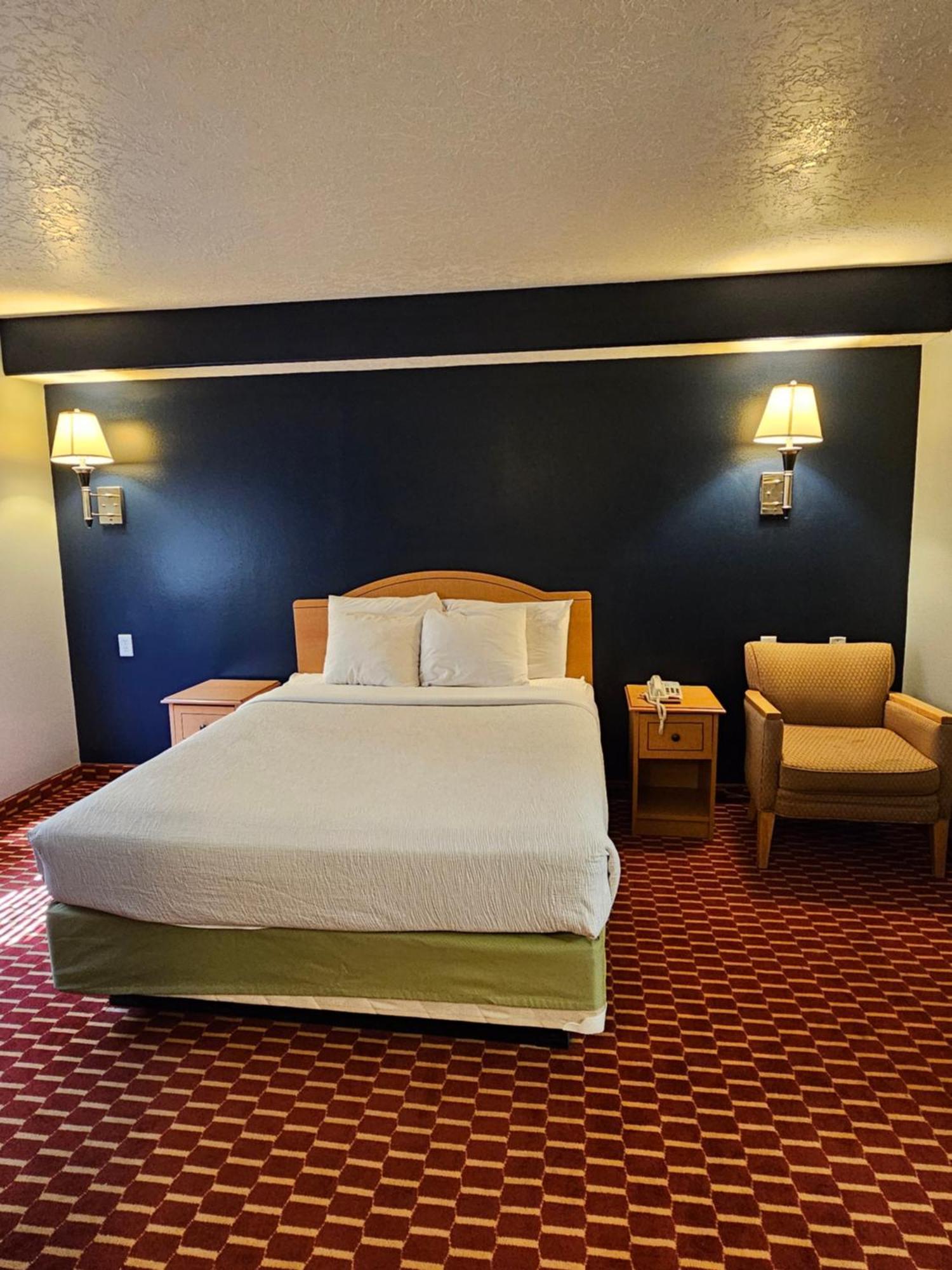 Executive Inn & Suites Extended Stay - Vernal Ngoại thất bức ảnh